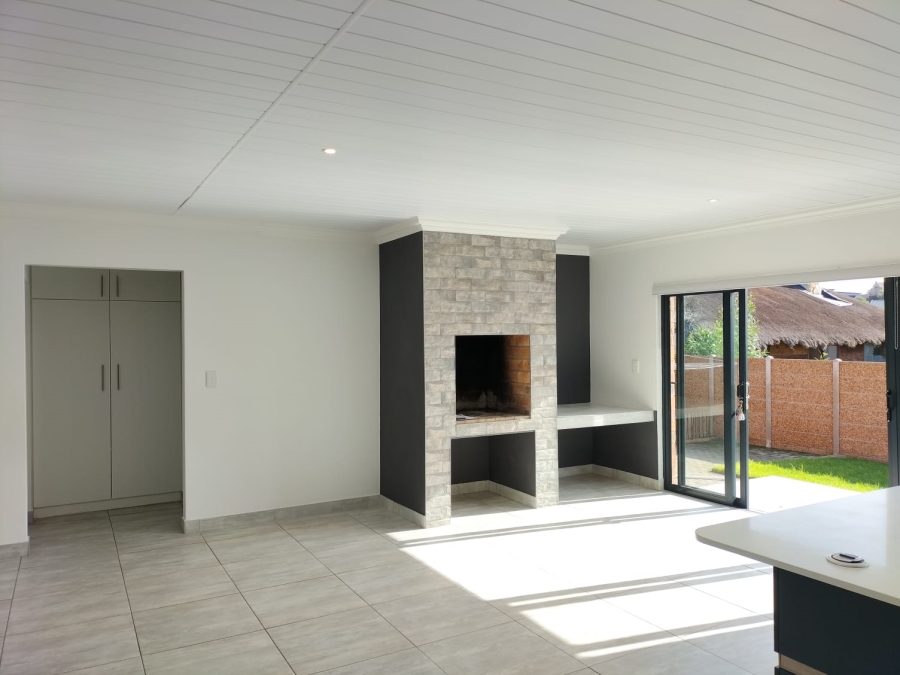 3 Bedroom Property for Sale in Stilbaai Wes Western Cape